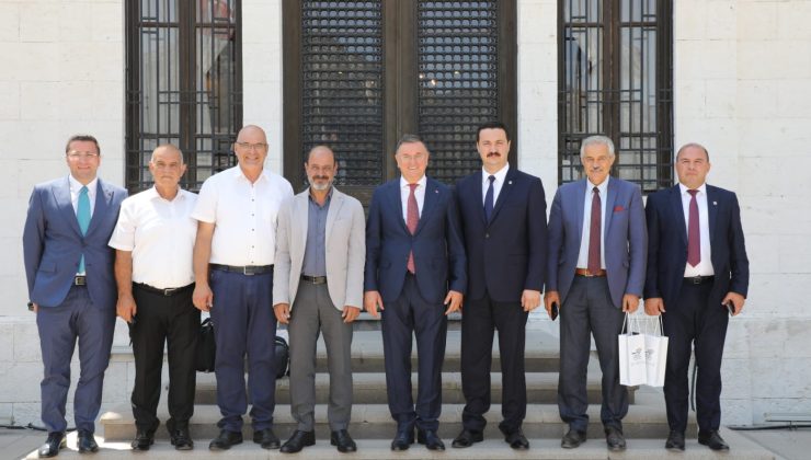 Kıbrıslı Belediye Başkanları Hatay’da