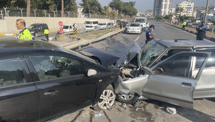 4 Otomobilin Karıştığı Kazada 7 Kişi Yaralandı