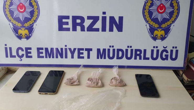 Erzin’de Uyuşturucu Baskını: 2 Tutuklama
