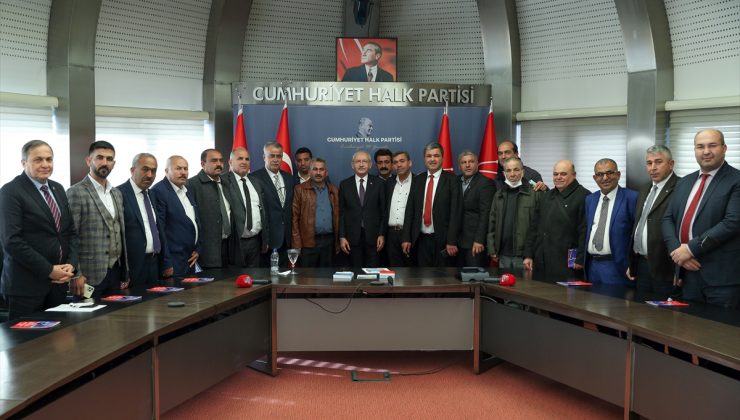 Kılıçdaroğlu, Hataylı Muhtarlarla Bir Araya Geldi
