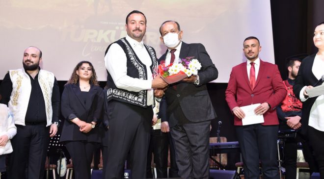 “Türkülerle Çanakkale Zaferi” Konseri Duygulandırdı