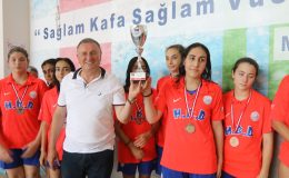 Büyükşehir Kadın Su Topu Takımı 1. Lige Yükseldi