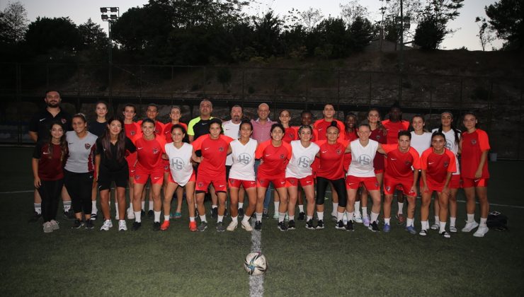 Kadın Futbol Takımı, Üst Sıralarda Yer Almayı Hedefliyor