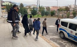 Yurda Yasa Dışı Yollarla Giren 19 Suriyeli Yakalandı