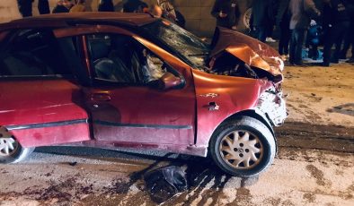 İki Aracın Çarpıştığı Kazada 4 Kişi Yaralandı