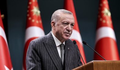 Türkiye’yi gelip geçici gündemler içinde boğmaya kimsenin gücü yetmeyecektir