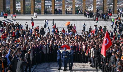 Galatasaray Anıtkabir’i ziyaret etti
