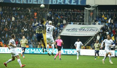 Fenerbahçe Adana Demirspor’a konuk oluyor