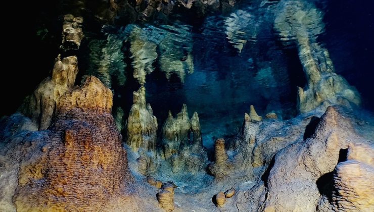Su Altı Mağarası, Çok Sayıda Dalış Tutkununu Ağırlıyor