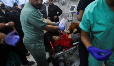Gazze’de can kaybı 17 bin 487’ye yükseldi