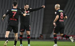 Fatih Karagümrük 3 golle kazandı