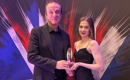 Merve Dinçel Kavurat 2023 yılının en iyi tekvandocusu seçildi