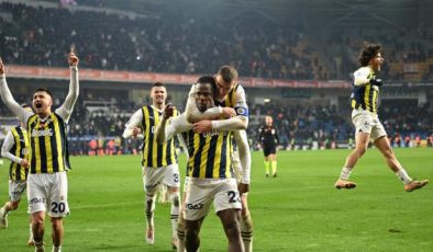Fenerbahçe Başakşehir’i son dakikada geçti