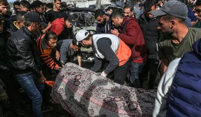 İsrail’in Gazze’ye düzenlediği saldırılarda ölenlerin sayısı 23 bini geçti