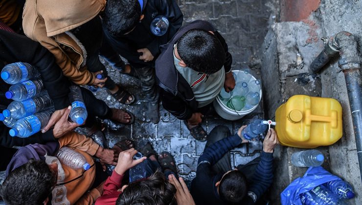 Gazze’de 1,5 milyon kişi kirli su ile bulaşan hastalıklara yakalanıyor