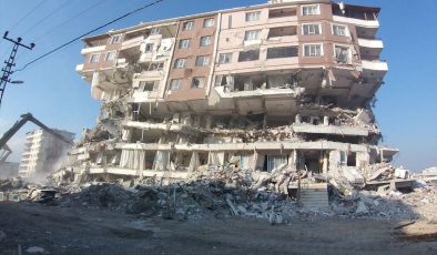  Antakya’da 9 kişinin öldüğü apartmanın müteahhidi yaptığı binayı hatırlamıyormuş