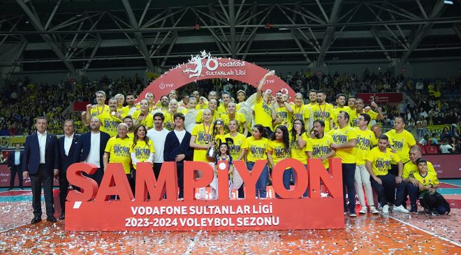 Şampiyon Fenerbahçe Opet’te yüzler gülüyor