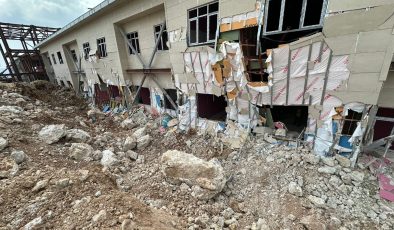 Kontrolsüz Patlama Devlet Hastanesini Adeta Yıktı